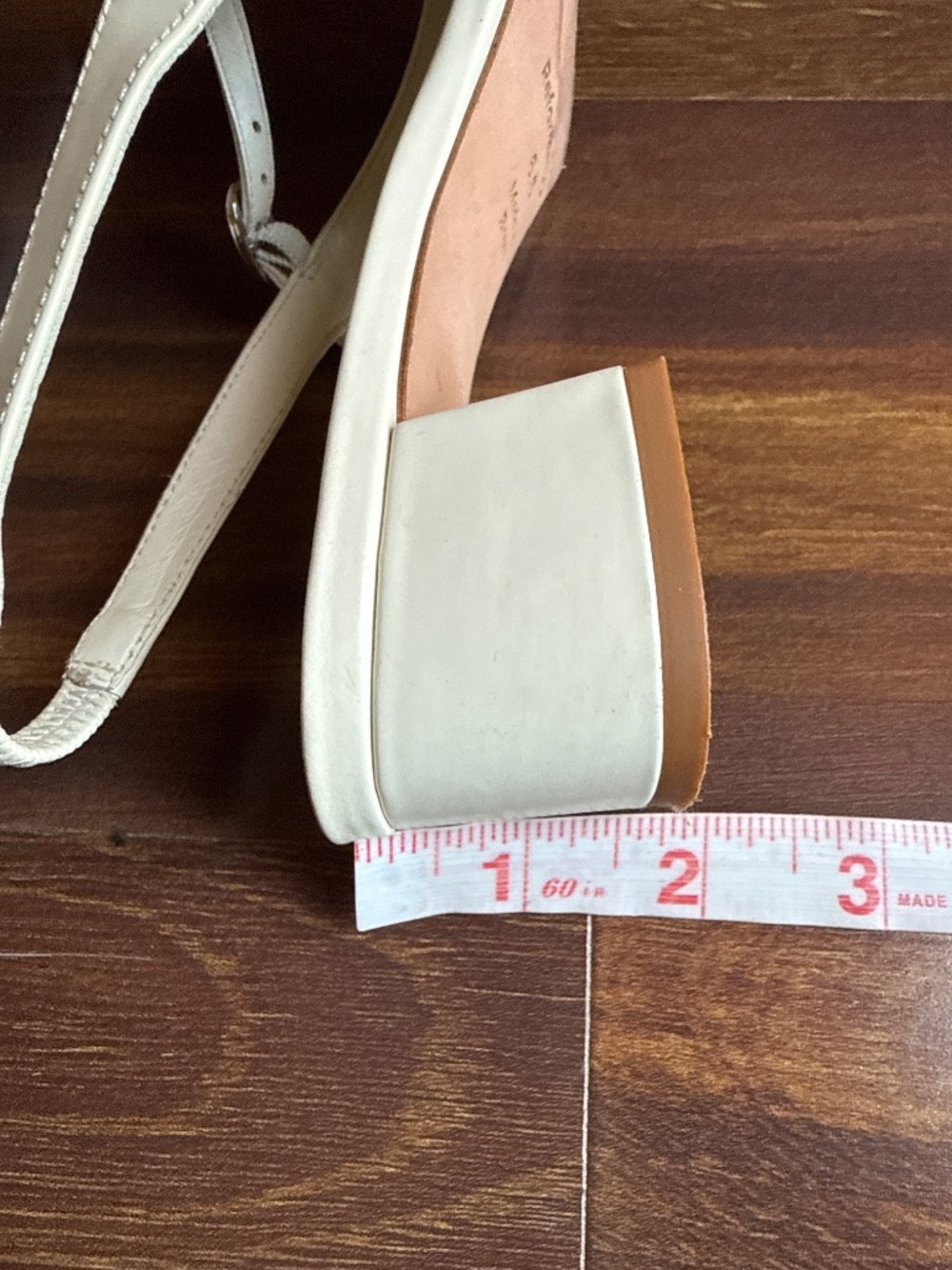REFORMATION White Low Heel Sandals Size 6.5 - Picture 6 of 6